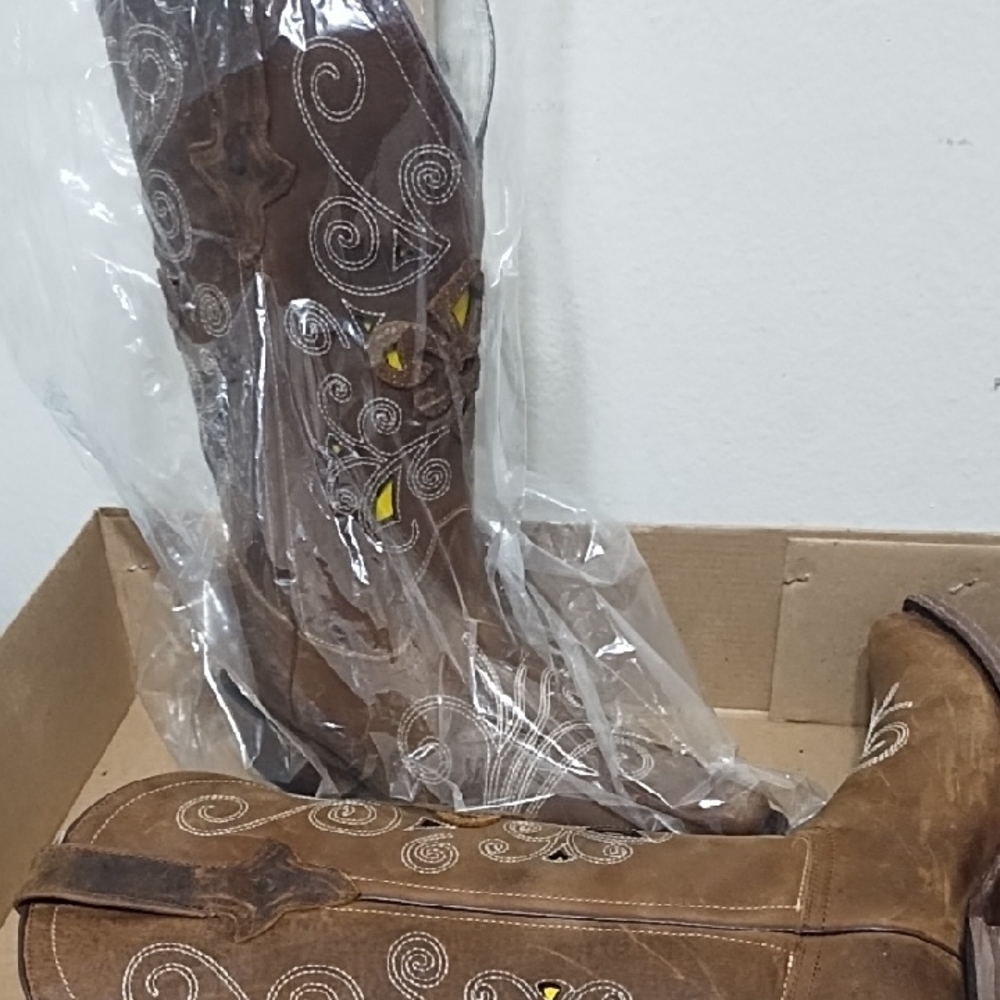Brown Heeled Western Boots